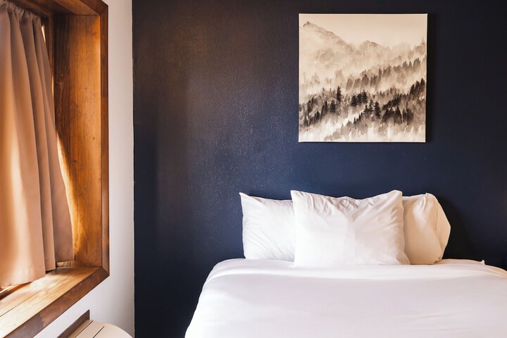 Room 10 of 44