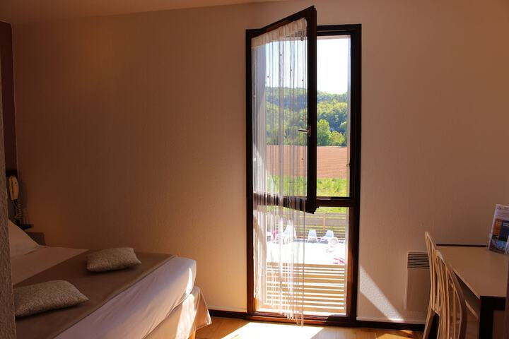 Room 38 of 73