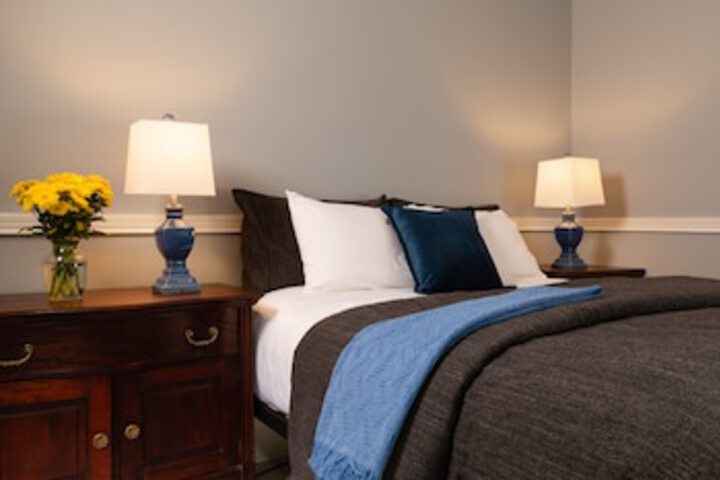 Room 82 of 282
