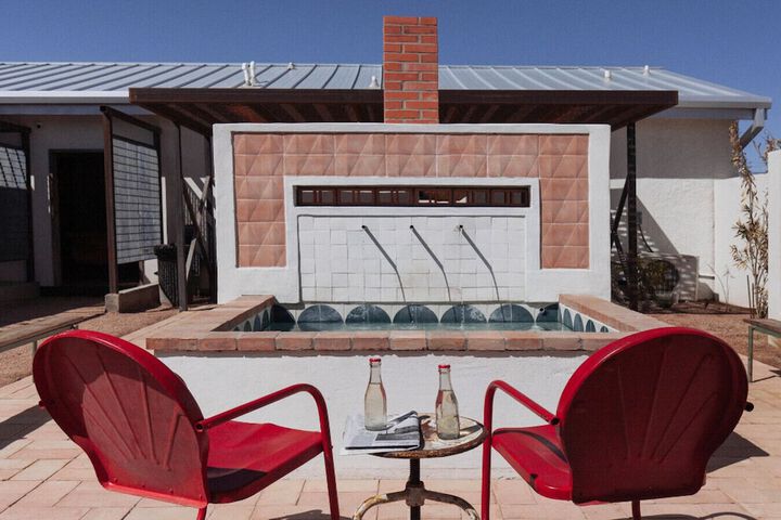 Hotel Exterior 72 of 79