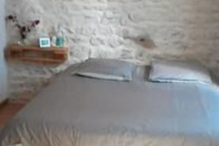 Room 6 of 15