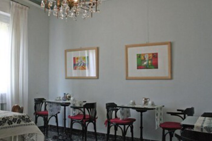 Breakfast/Coffee Service 3 of 8