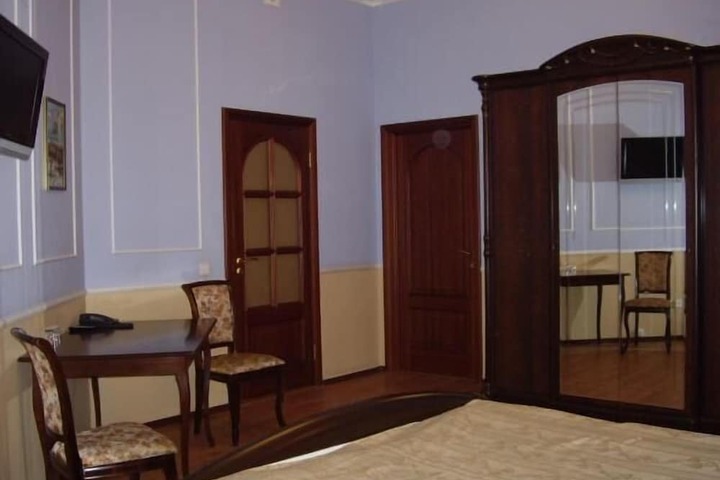 Room 13 of 61