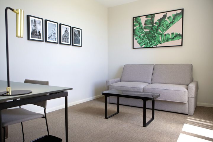 Room 10 of 202
