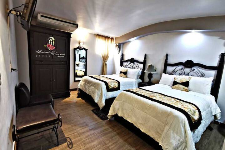 Room 12 of 70