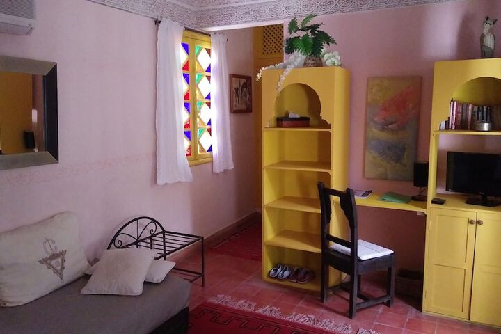 Room 20 of 38