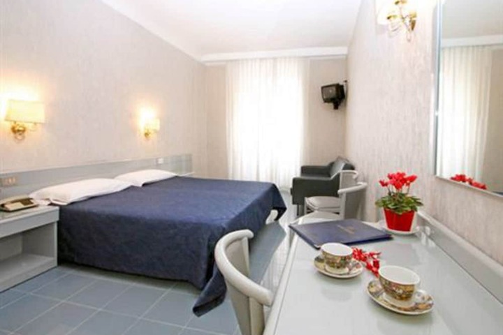 Room 20 of 64