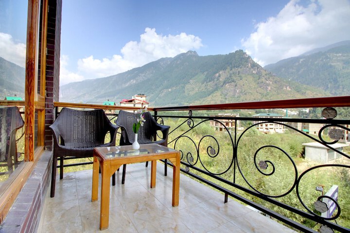 Terrace/Patio 8 of 12