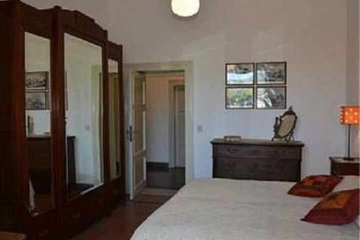Room 9 of 41