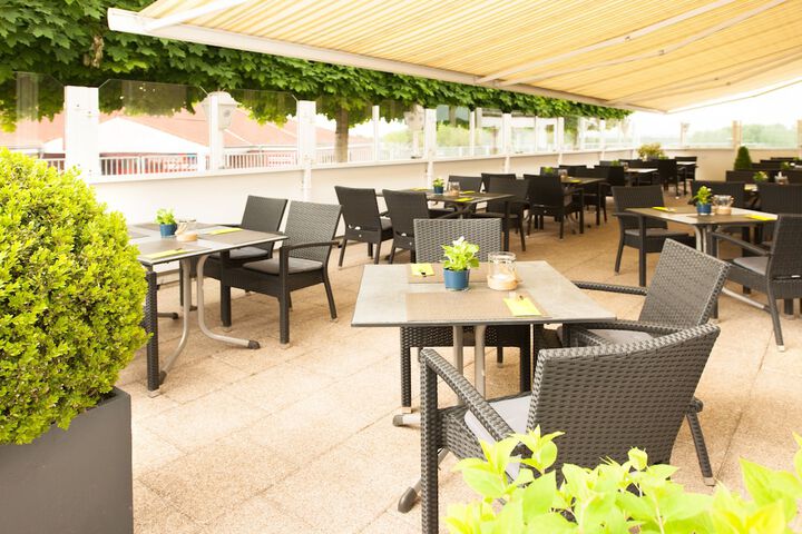 Terrace/Patio 47 of 48