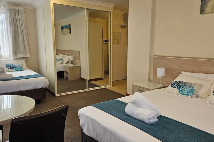 Room 5 of 49