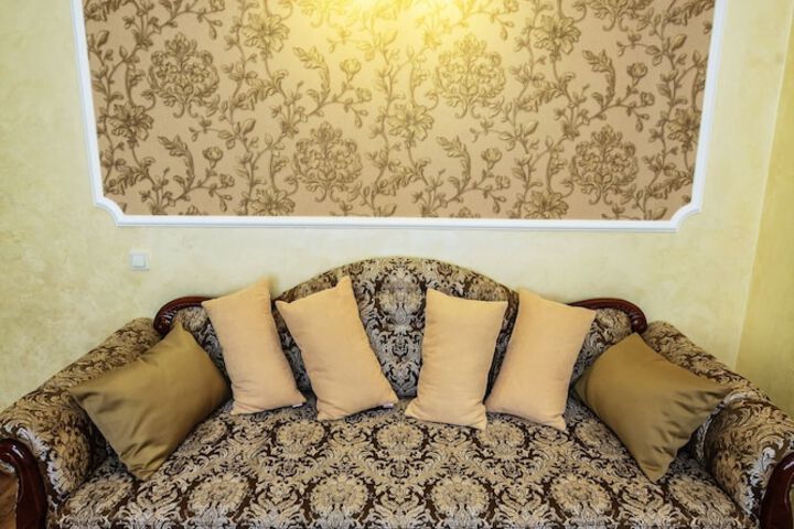 Room 27 of 53