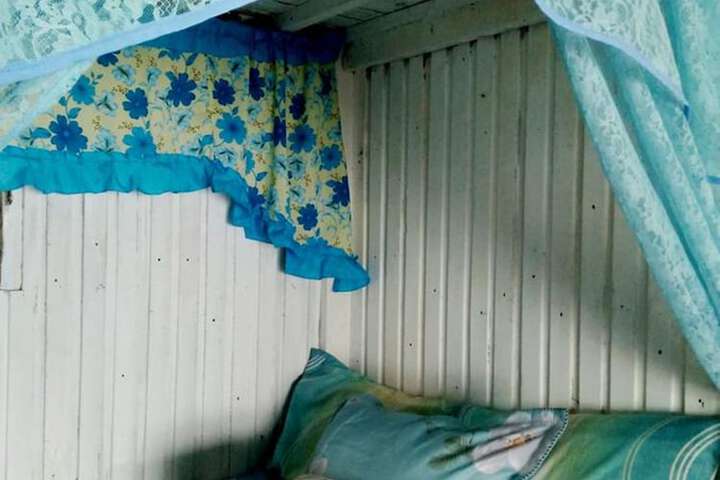 Room 4 of 64