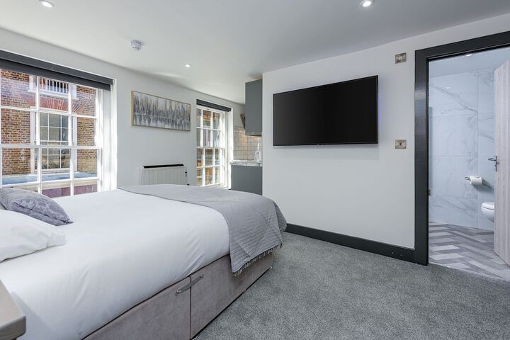 Room 29 of 137