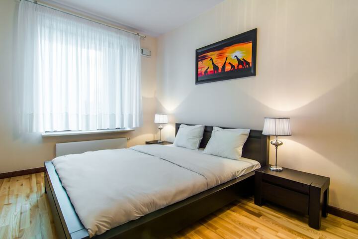 Room 6 of 140