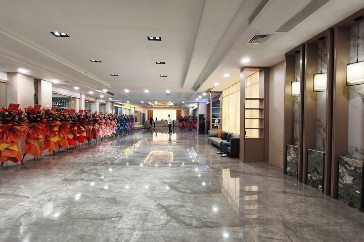 Hotel Interior 4 of 172