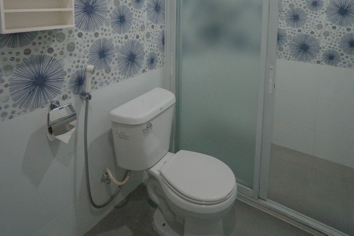 Room 46 of 80