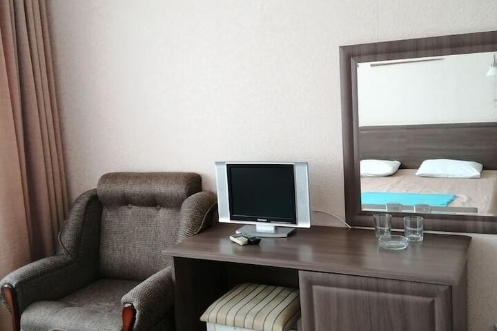 Room 4 of 22
