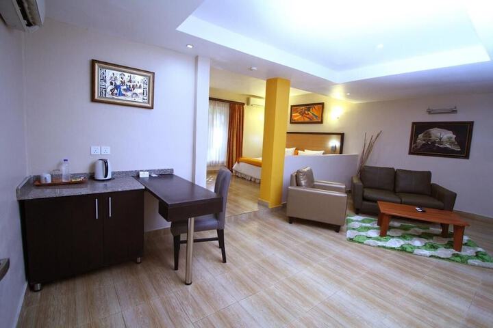 Room 17 of 110