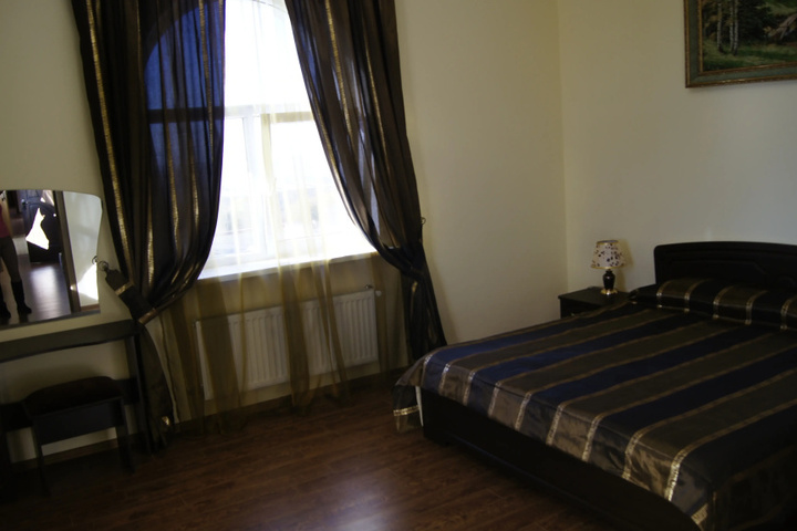 Room 41 of 46