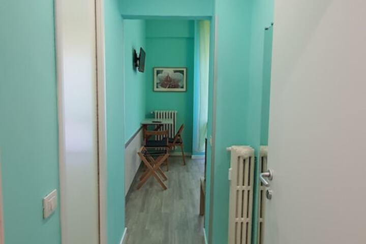 Room 14 of 67
