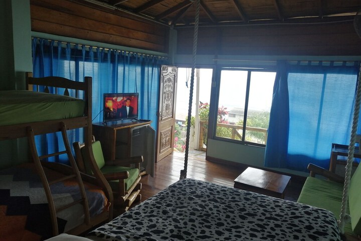 Room 7 of 30