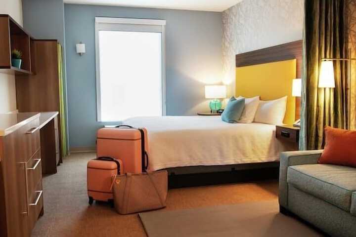 Room 6 of 46