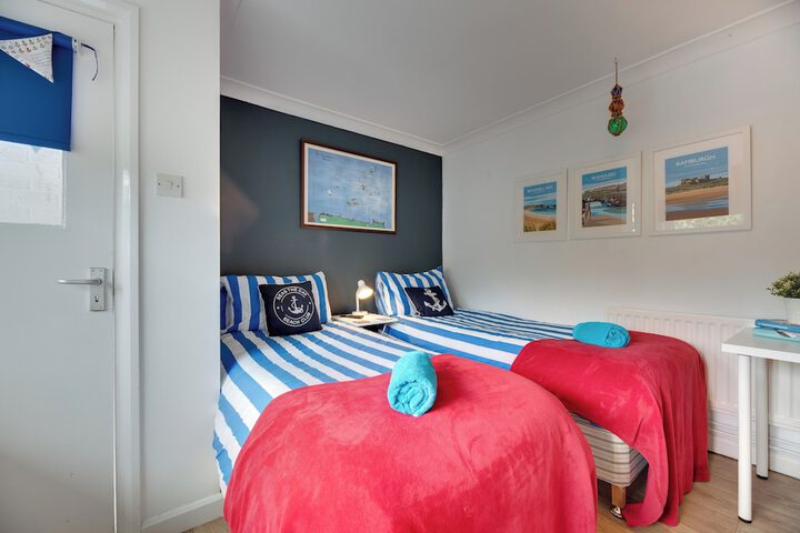 Room 9 of 26