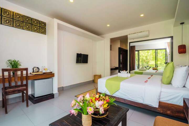 Room 86 of 298