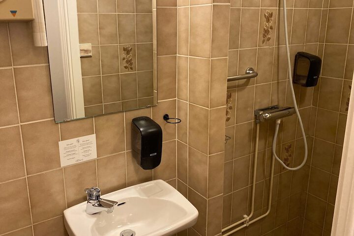 Clean Restrooms
