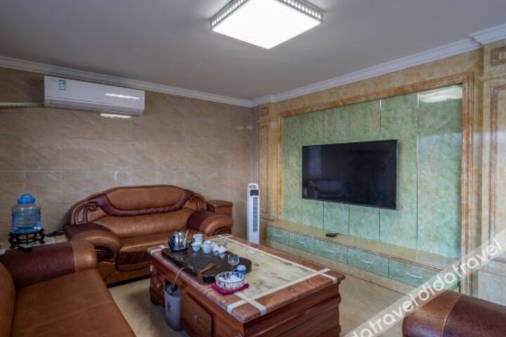 Hotel Interior 10 of 14