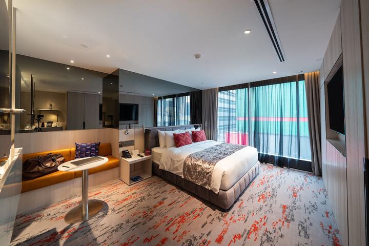 Room 9 of 45