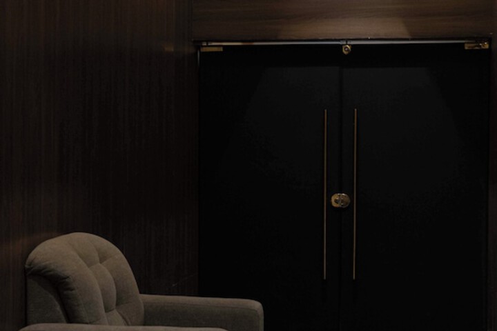 Room 51 of 98