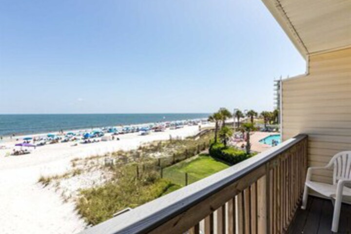 Terrace/Patio 2 of 26