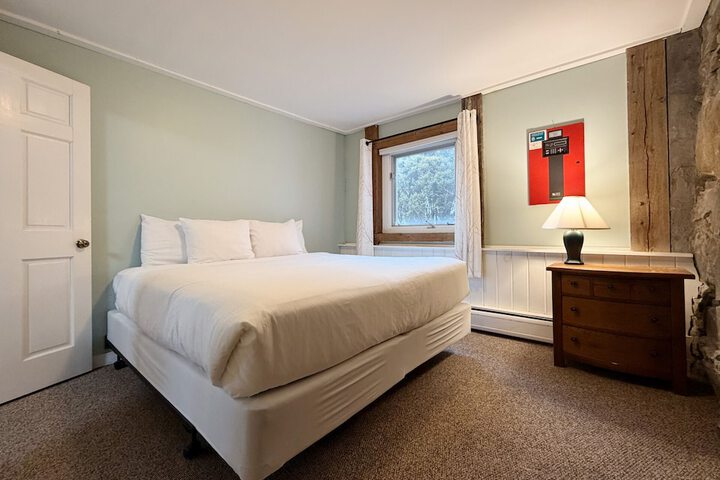 Room 64 of 331