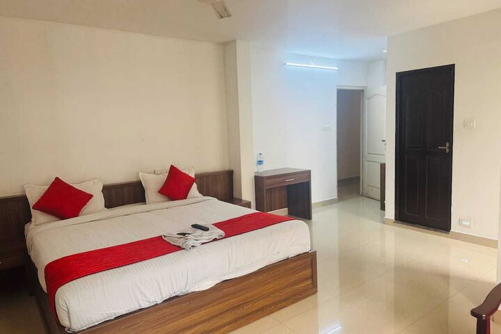 Room 7 of 27