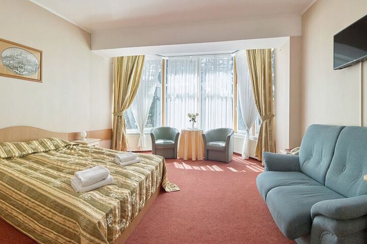 Room 4 of 47