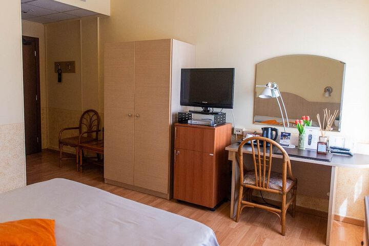 Room 26 of 61