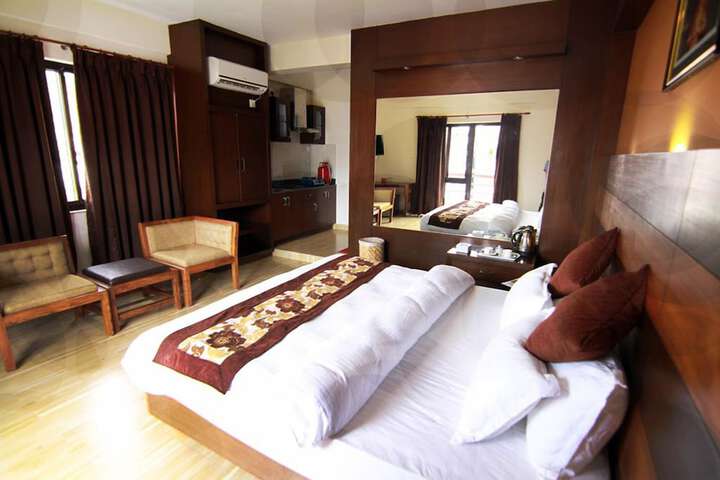 Room 14 of 45