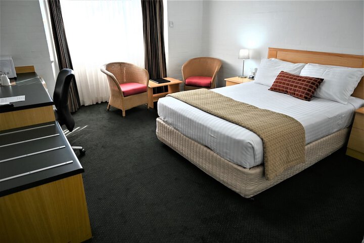 Room 28 of 58