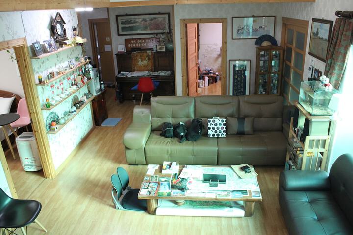 Room 19 of 47