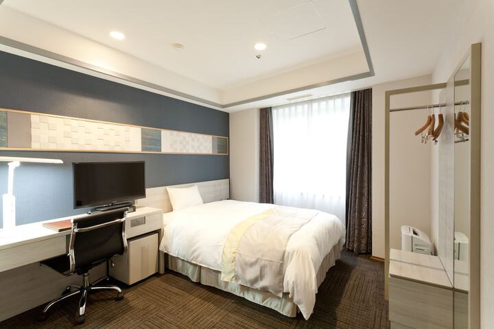 Room 5 of 67