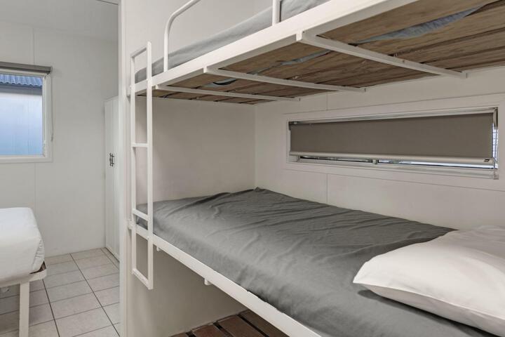 Room 12 of 66