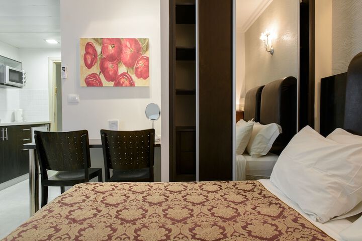 Room 51 of 63