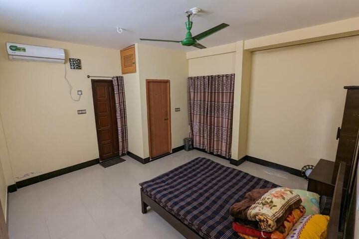 Room 3 of 14