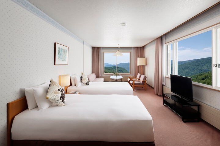 Room 15 of 173