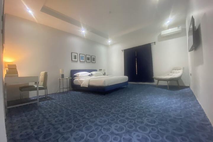 Room 19 of 68