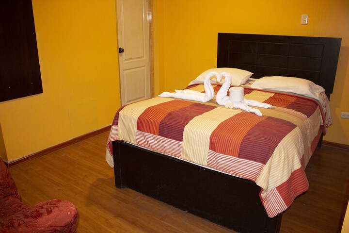 Room 7 of 11