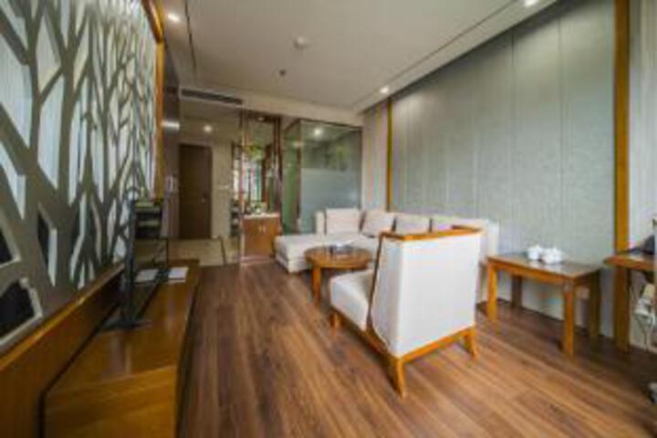 Mingdian Business Hotel (Yifeng Branch)