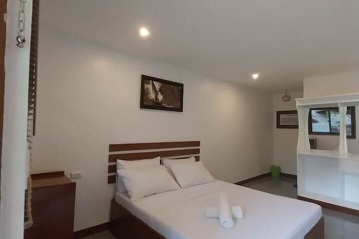 Room 17 of 49
